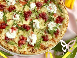 Пицца с земляникой и сыром Страчателла 490г